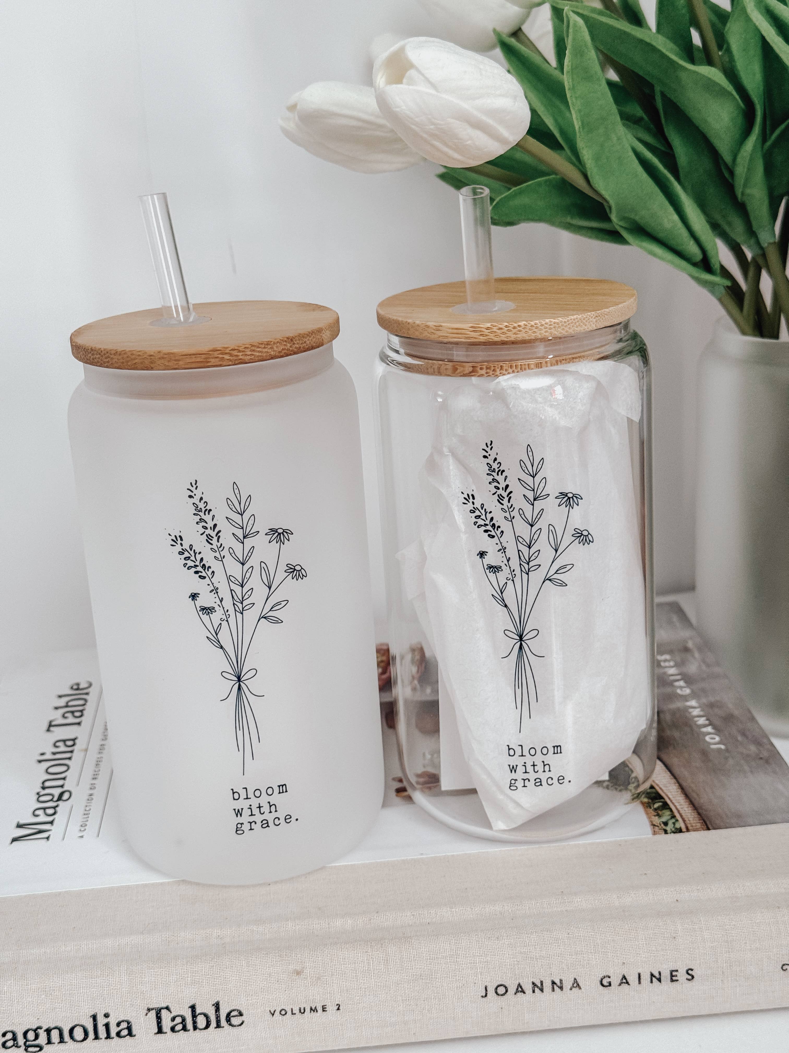 Emma K Designs - Wholesale Drinking Glass/Cup - Bloom With Grace 16oz Glass Cup with Bamboo Lid6