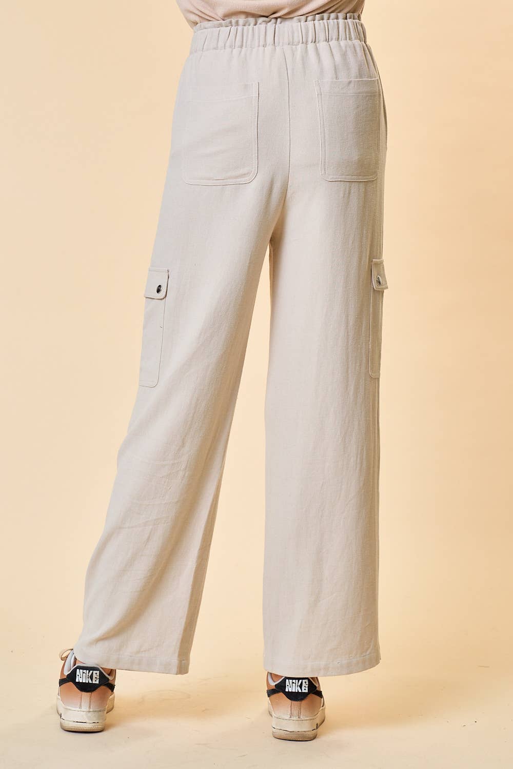 Doe and Rae - Wholesale Broek - Dames - BROEK MET STRIKSLUITING EN CARGOZAKKEN - 8740P5