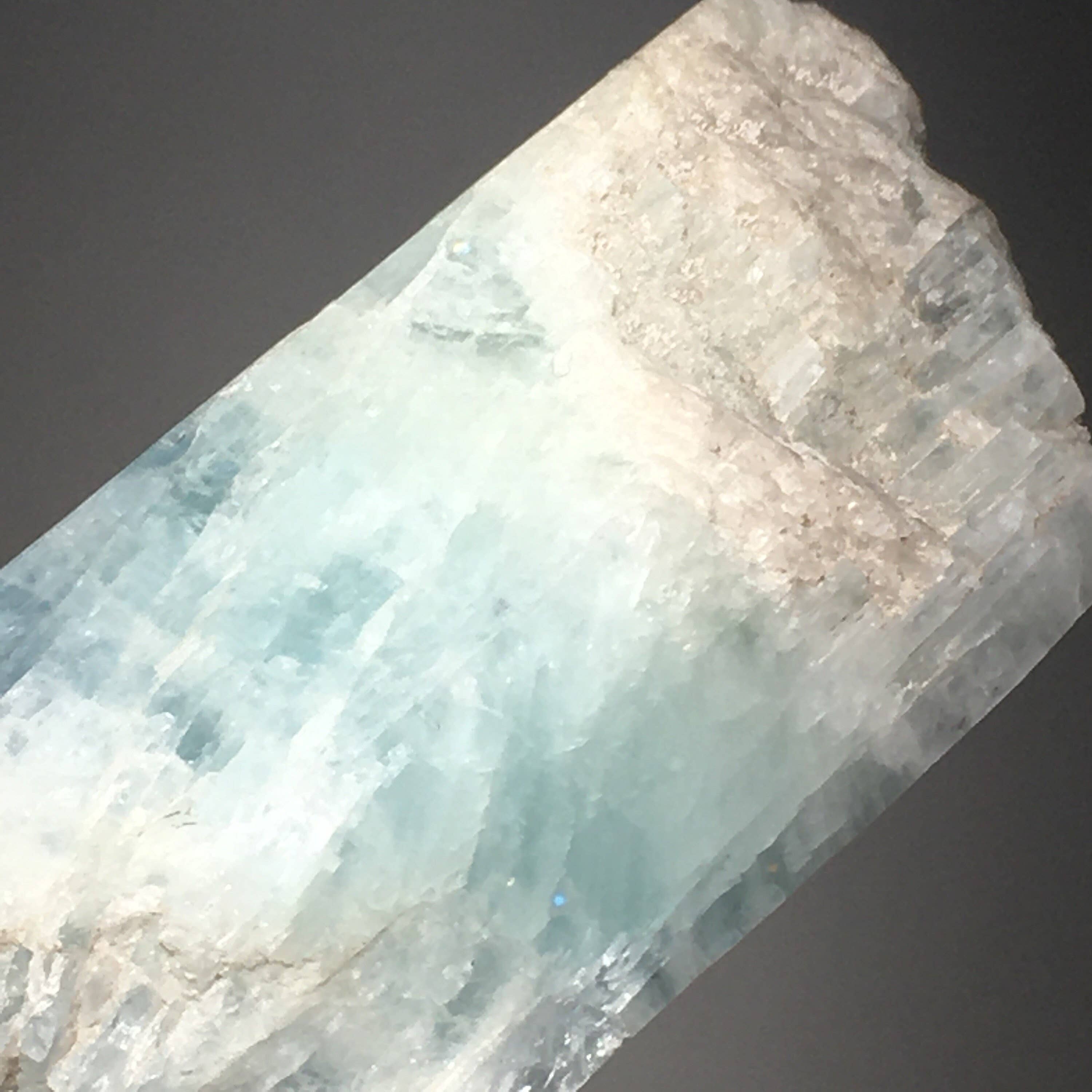 Wildheart Crystals - Vente Pierre et cristal de spiritualité - Gros cristal aigue-marine7