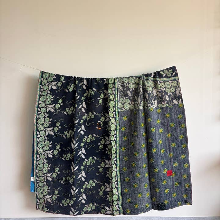 Vintage Kantha #42 unikt stycke 150 x 240 cm för wholesale av Maison Lilo