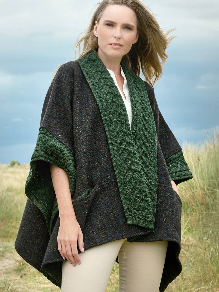 TWEED CAPE T35
för wholesale av Aran Crafts