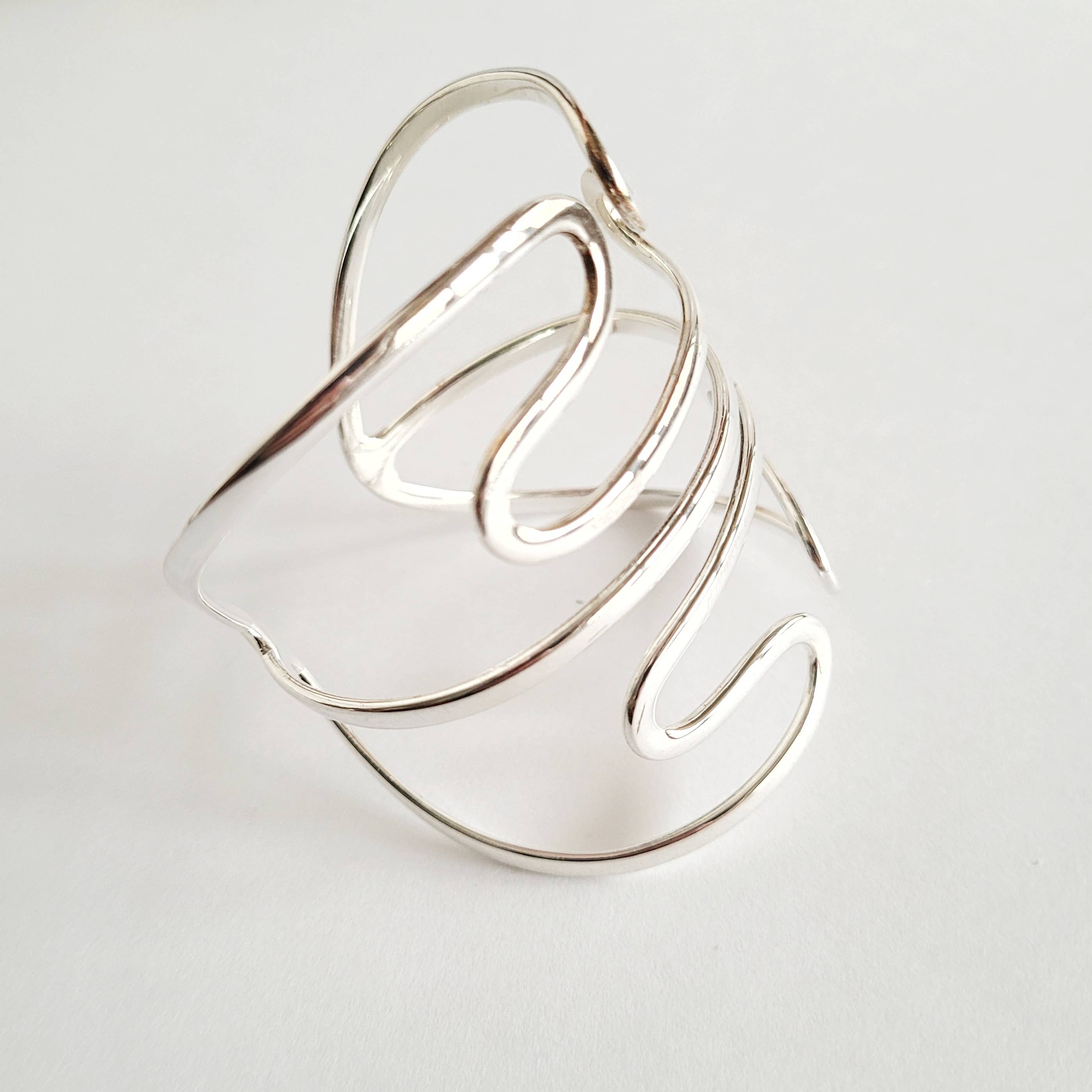 Bisjoux – wholesale Manschettarmband – Bisjoux stor armring i mässing för överarmen16