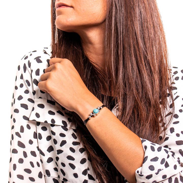 Bracelet en cuir véritable fait main pour femme MBR-23 pour la vente par RIOECO