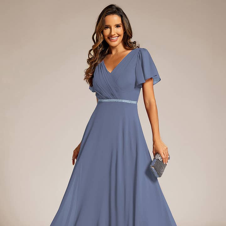 Vestidos de gasa con volantes y mangas a media pierna y otras tendencias de Resultados para batas desechables al por mayor. Devoluciones gratuitas y condiciones de pago a 60 días en Faire en Faire.