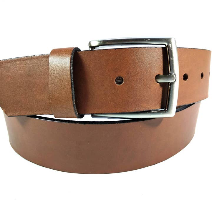 HANDGJORDA KOHUD LÄDERBÄLTE för wholesale av Creaciones Corpas