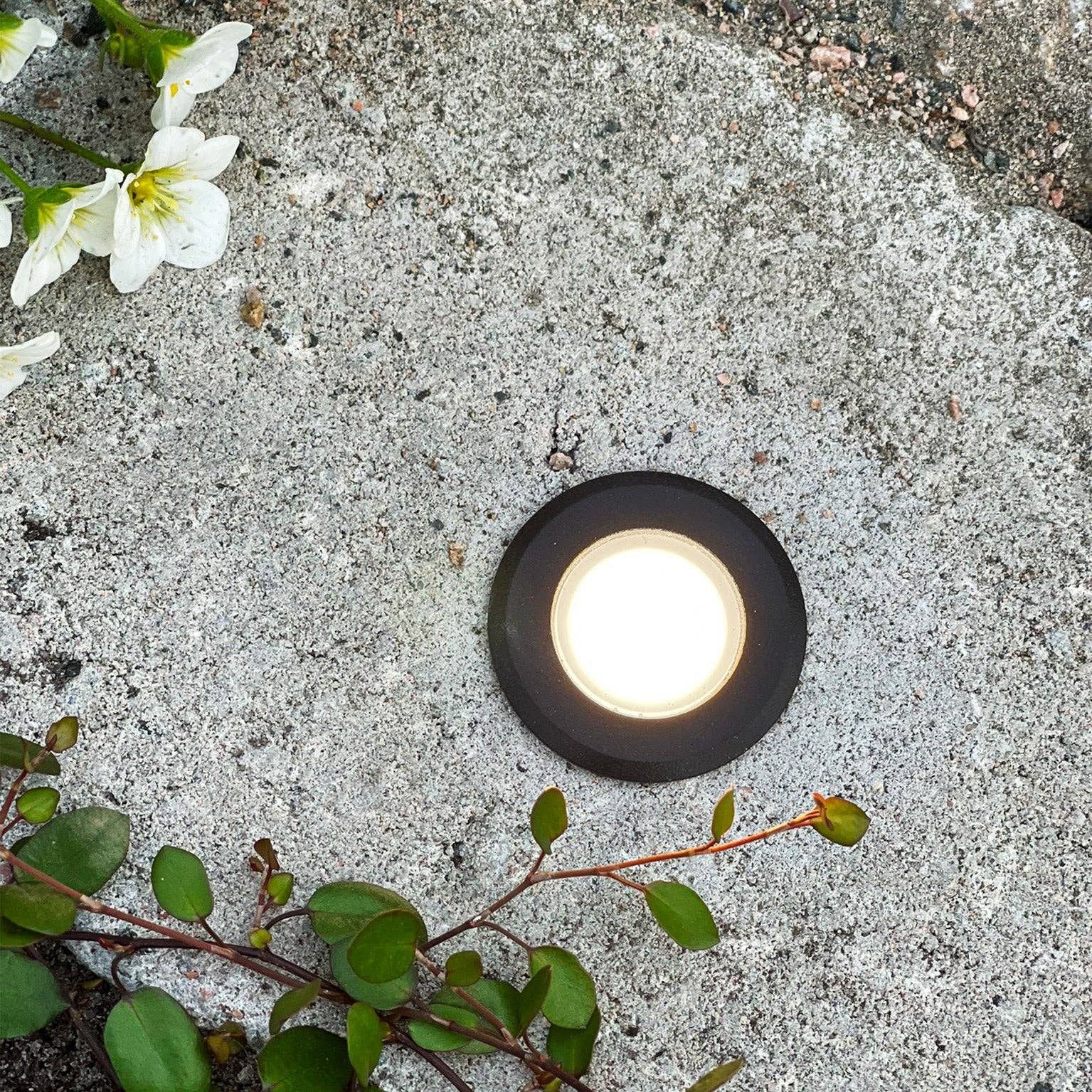 LightsOn - Wholesale Outdoor/Lawn Light - Orion 10-pack (black)3