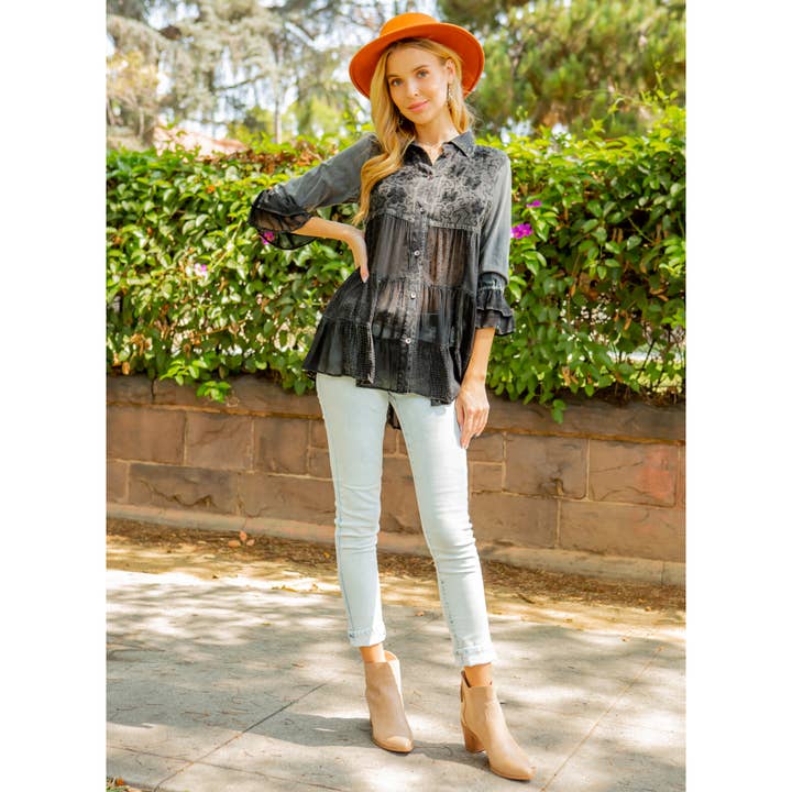 Young Threads - Vente Chemise à col boutonné – femme - Blouse brodée mexicaine pour femmes à taille froncée (NOUVEAU)19