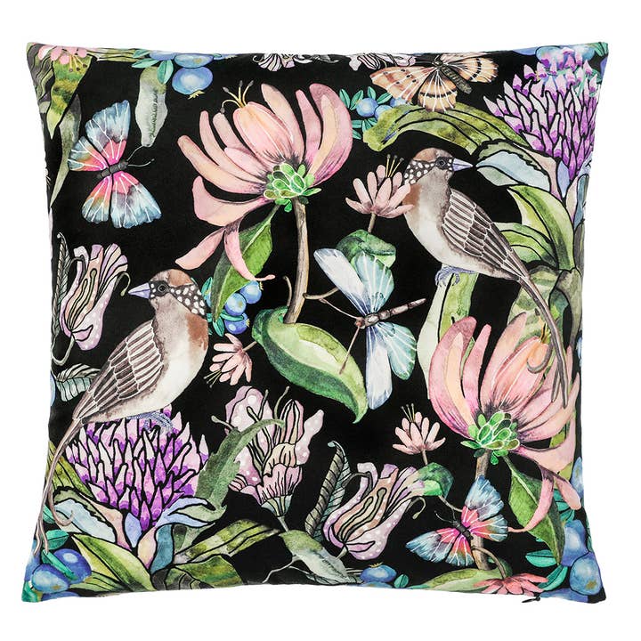 Housse de coussin 20x20” (48x48 cm) Printemps pour la vente par Nadja Wedin design