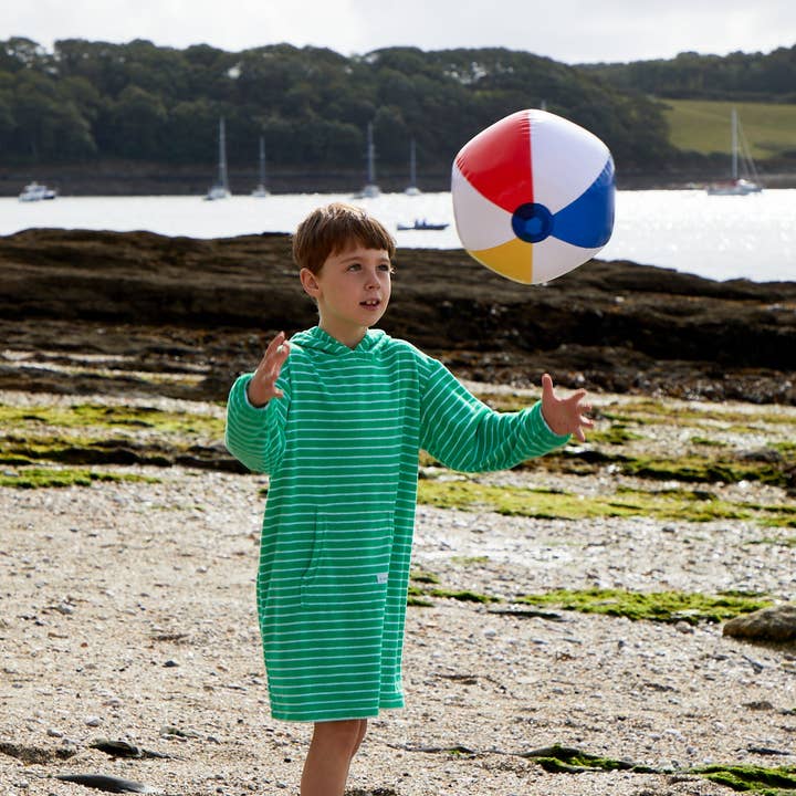 Accappatoio da spiaggia con cappuccio a righe per bambini per la vendita all'ingrosso da parte di Bridie & Bert