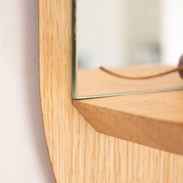 Reine Mère - Vendita all'ingrosso Specchi da parete - Solstice - Specchio con mensola in rovere2