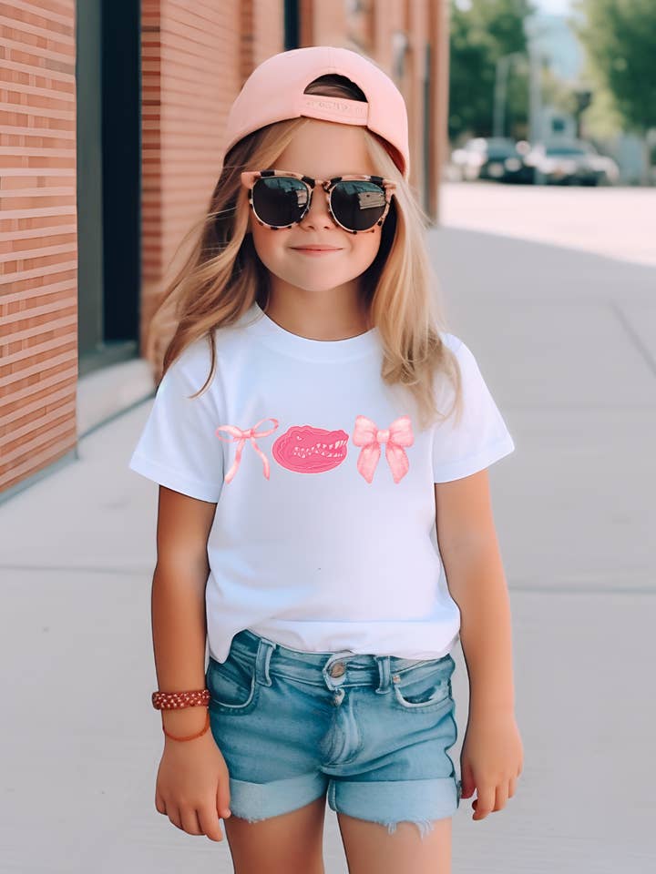 Uncommon Label - Wholesale Screen Printed T-Shirt - Kids - Pink Florida Gators Bow Youth Graphic Tee0