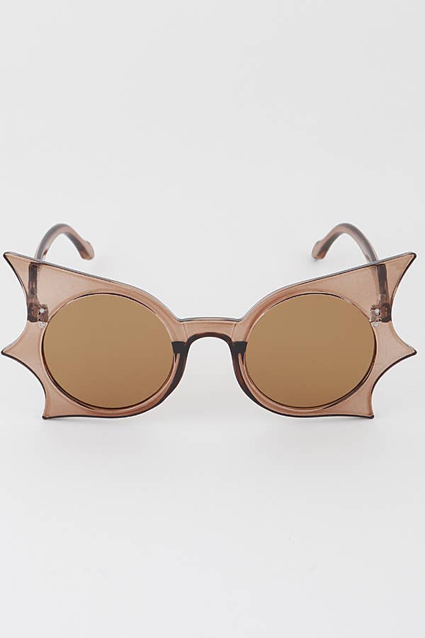 MIX Bolted Bat Wing Round Sunglasses for wholesale on Faire0