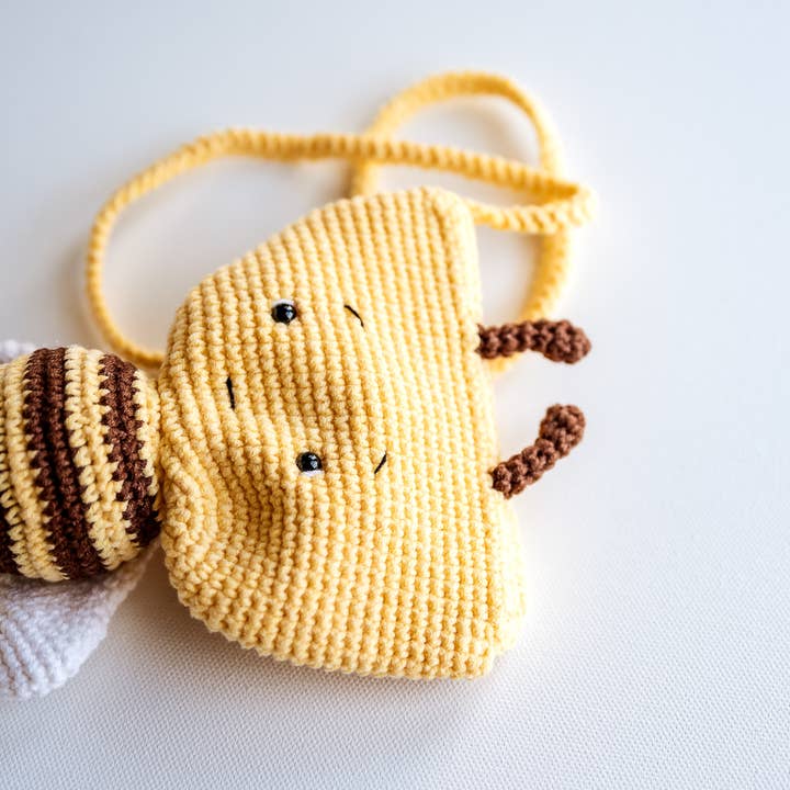 Hemsin Atelier – wholesale Crossbody bag – kids – Bee Bag5