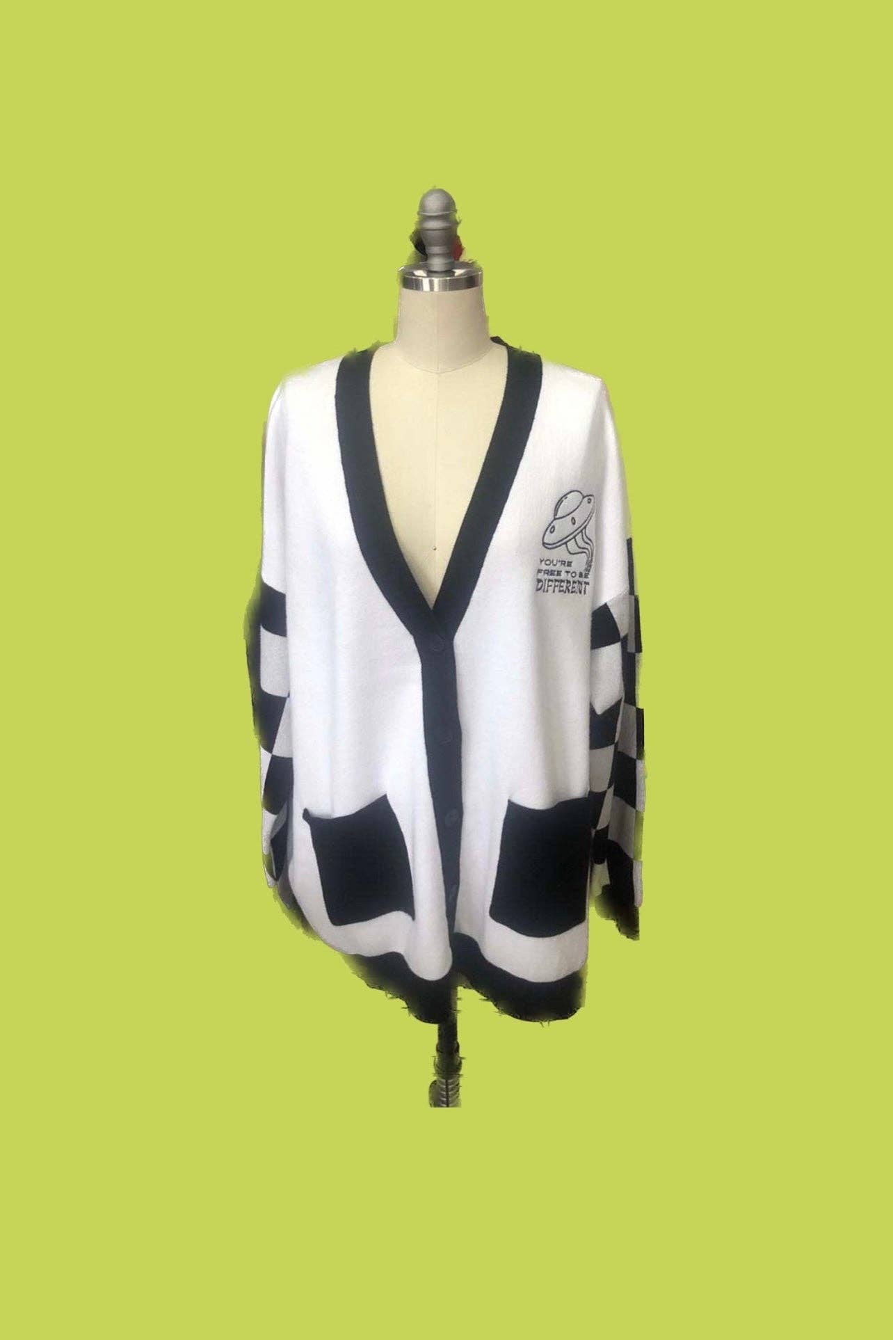 Taby Originals – Großhandel Strickjacke – Damen – TABY ORIGINAL: Free To Be Different Strickjacke (XS-5X) ***10