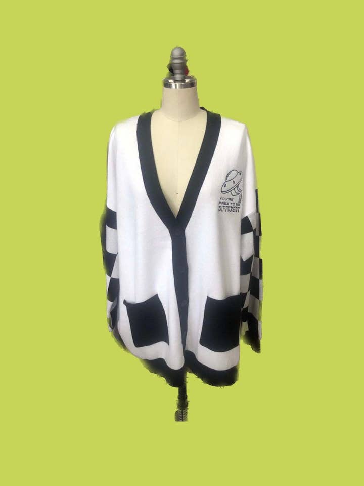 Taby Originals - Vendita all'ingrosso Cardigan - Donna - TABY ORIGINAL: Cardigan Free To Be Different (XS-5X) ***10