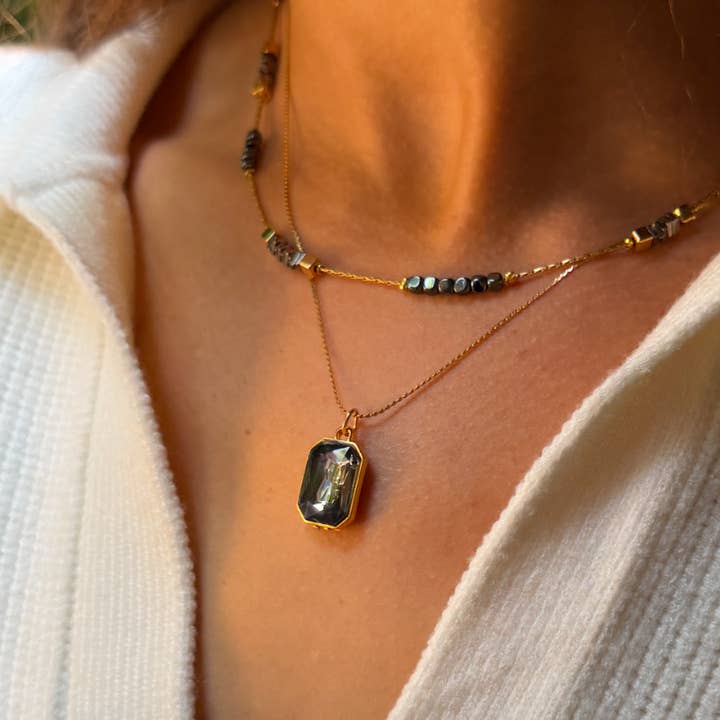 N2013-Short plated pendant necklace for wholesale by Niv Jewelry