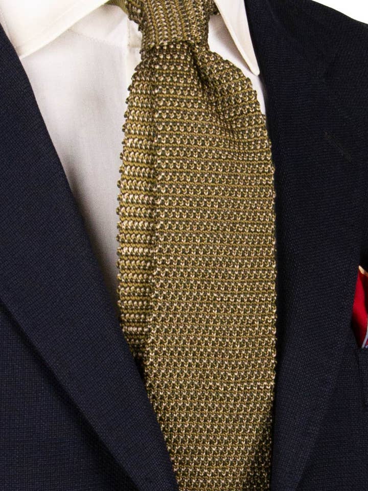 Cravatta Tricot in Maglia di Seta Verde Beige Verde Oliva Fantasia TRI885 per la vendita all'ingrosso da parte di Graffeo Cravatte