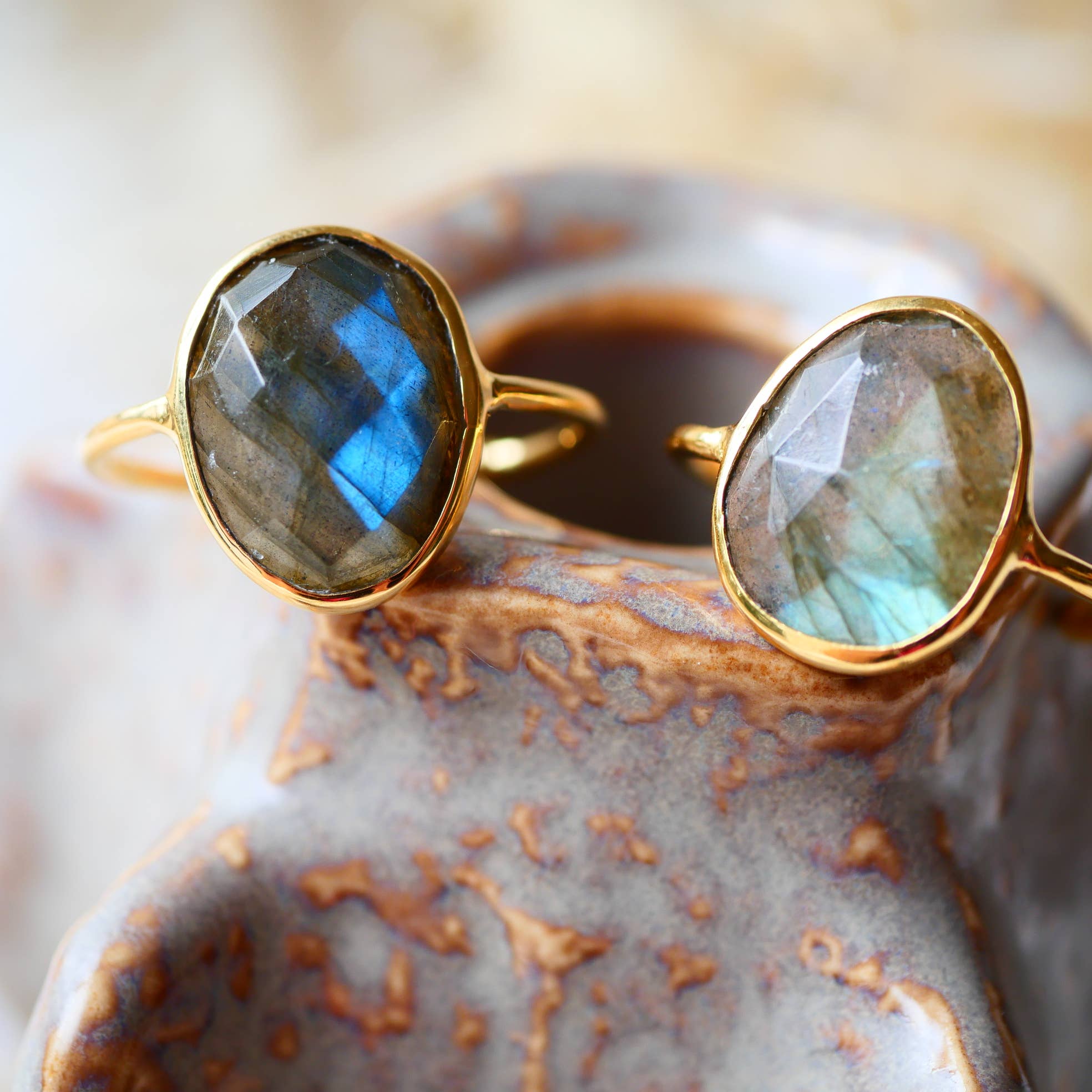 GINANDGER – Großhandel Mehrsteinige Ringe – MUKTI Ring - Labradorit - Schutz und Intuition3