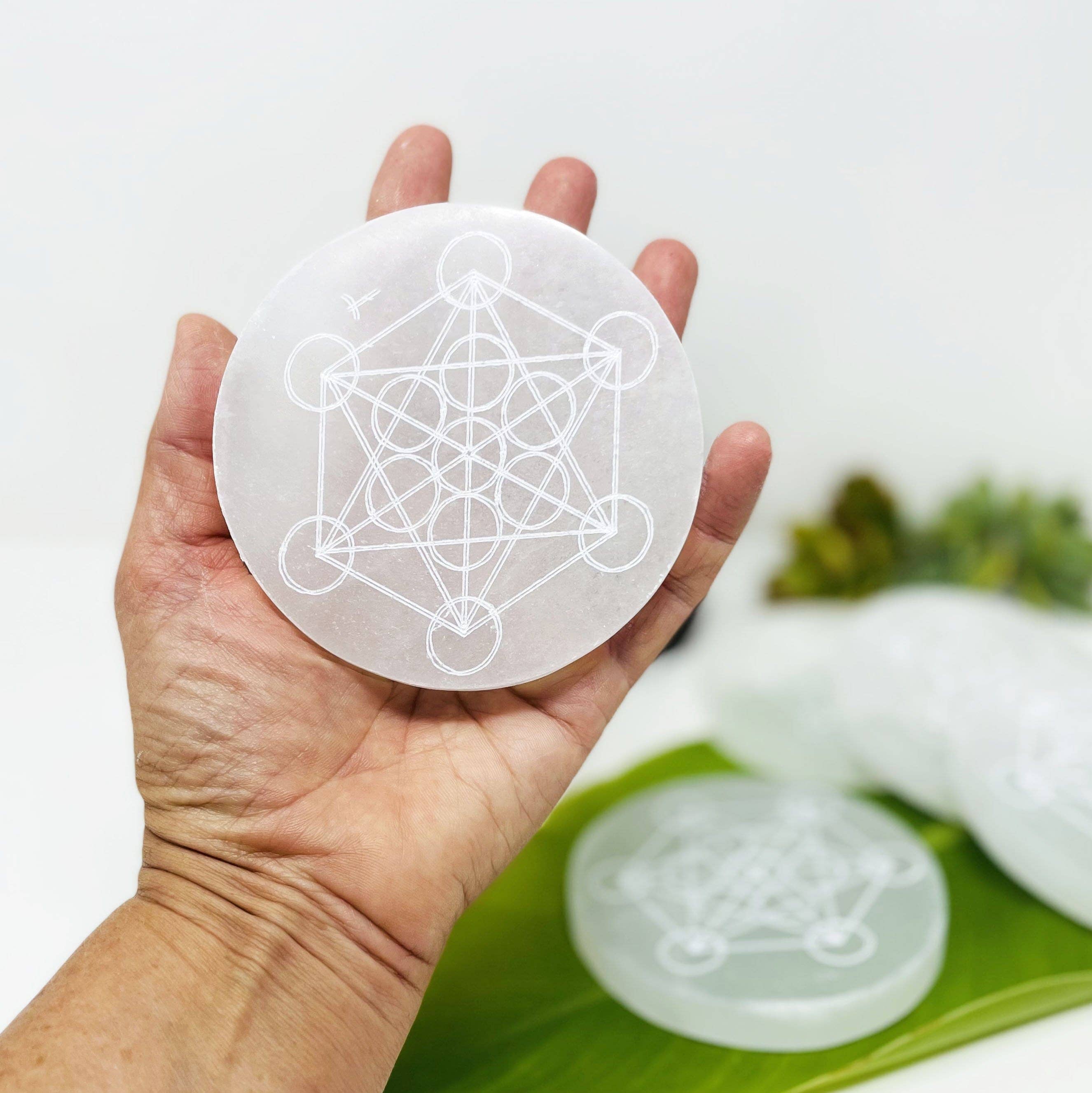 Rock Paradise - Wholesale Crystal Charging Plate - Crystal Selenite Round Engraved Metatron Charging Plate 10cm0