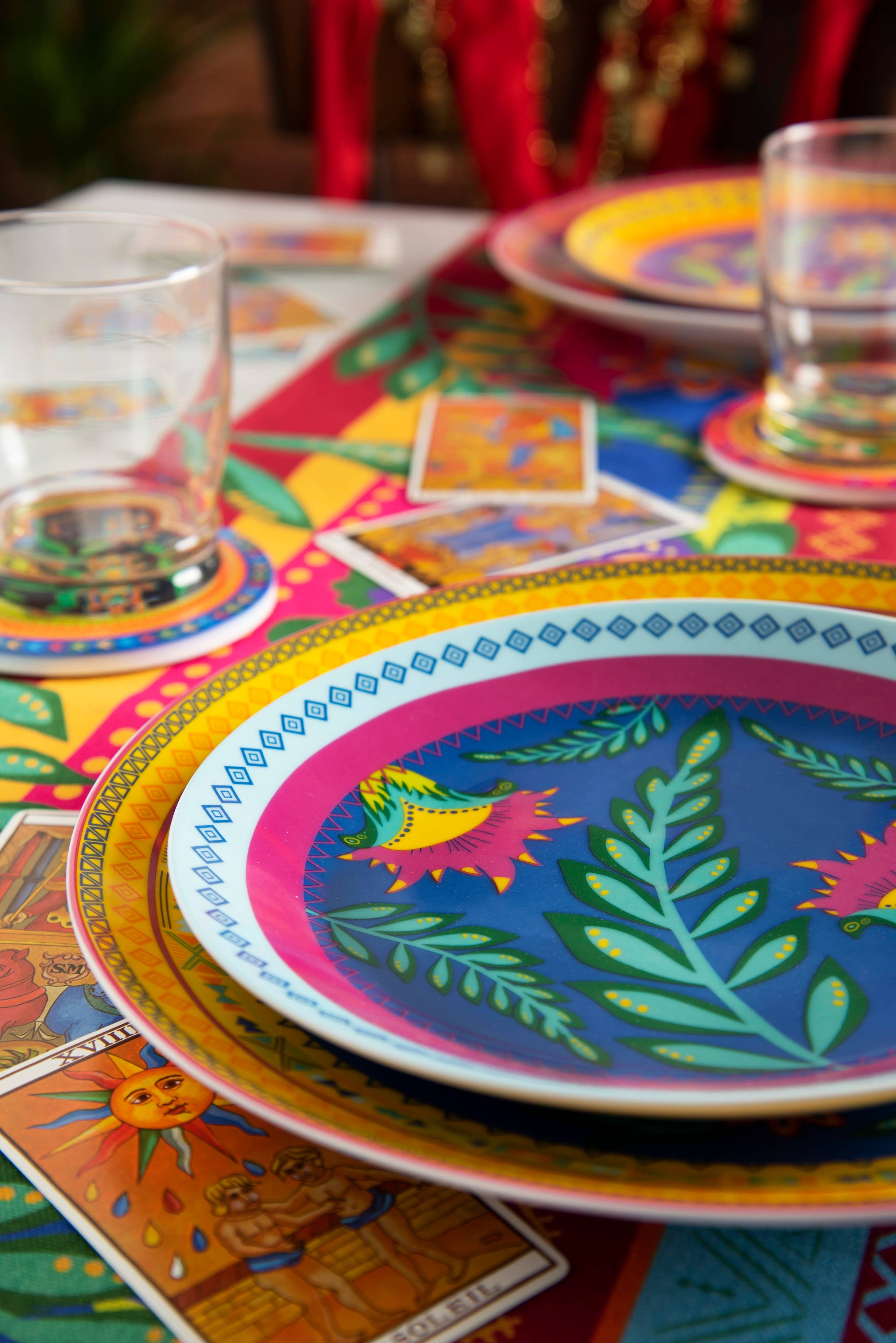 multicolour 18-Piece Dinnerware Set Gipsy Soul for wholesale on Faire2