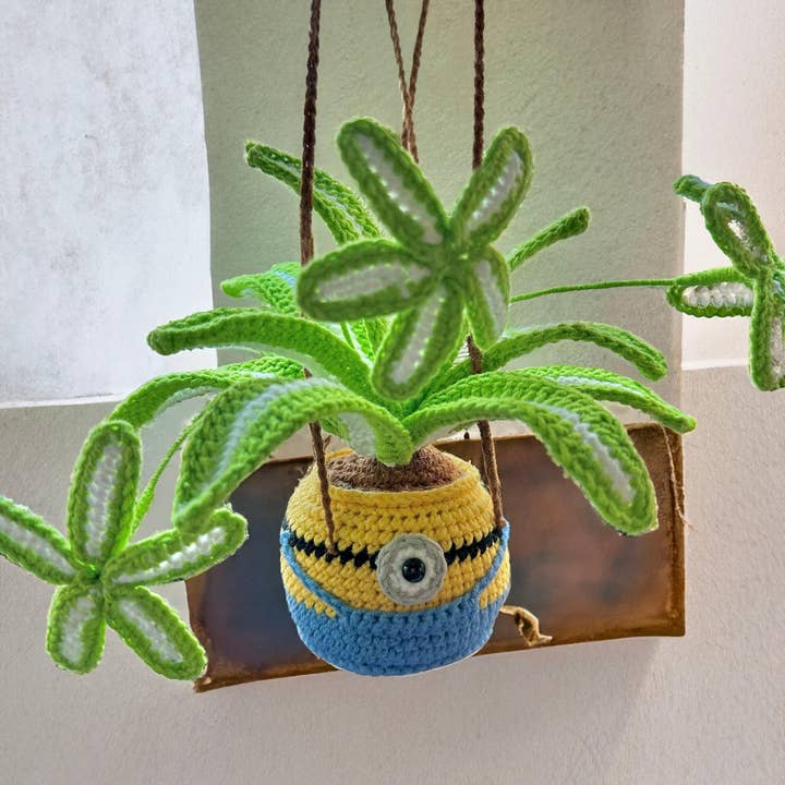 Anh2 LTD - Wholesale Car Decorative Charm - Unisex - Crochet Spider Plant Cute Minion Car Hanging, Cute Minion1