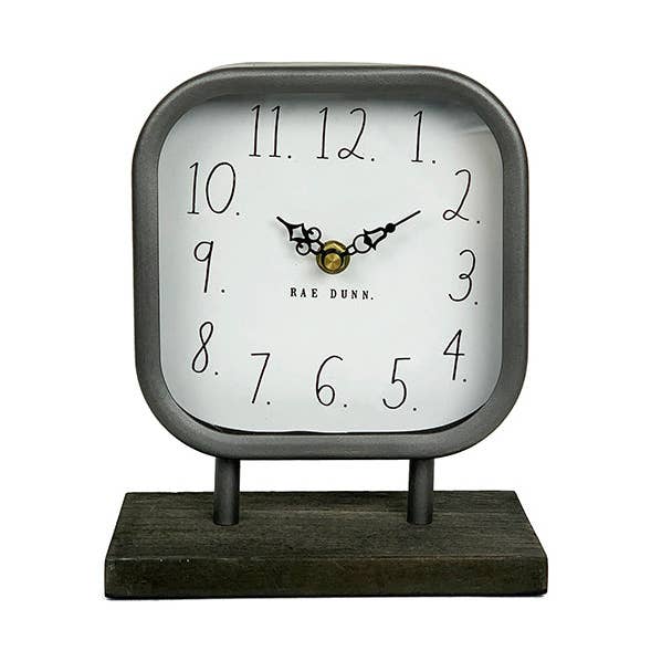 DesignStyles Home – Großhandel Tischuhr – Rae Dunn Kaminuhr aus Metall und Holzfuß0
