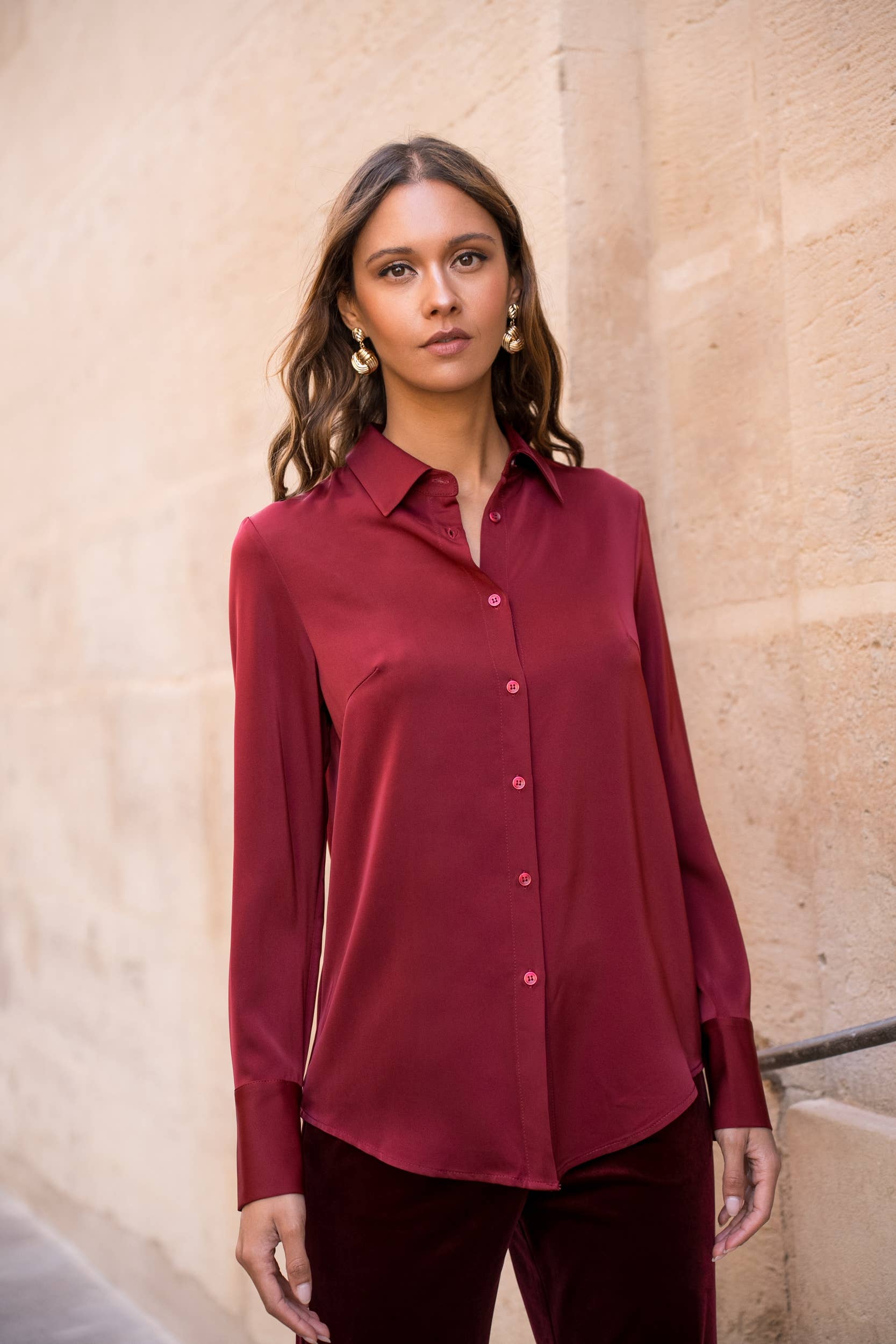 Attentif Paris - Wholesale Button Down Shirt - Women's - Satin shirt with classic notched collar75