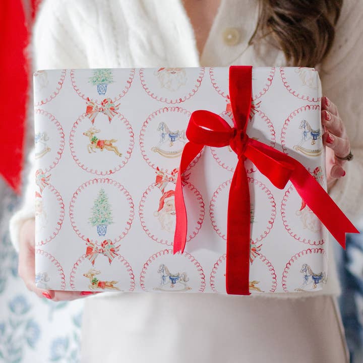 Aquarell-Geschenkpapier mit klassischen Weihnachtssymbolen für den Großhandel von Simply Jessica Marie