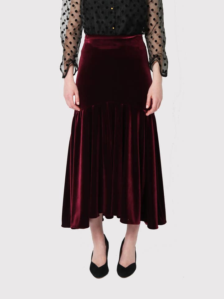 JUPE MARIA EN VELOURS BORDEAUX pour la vente par Ambali