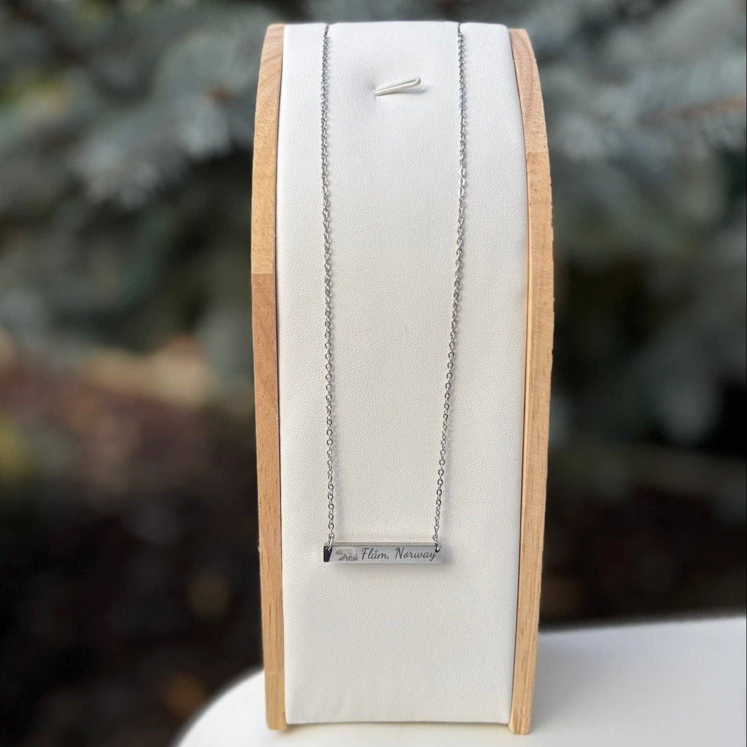 Arthousefern - Wholesale Pendant/Charm Necklace - Flåm bar necklace with polar bear- Stainless Steel3