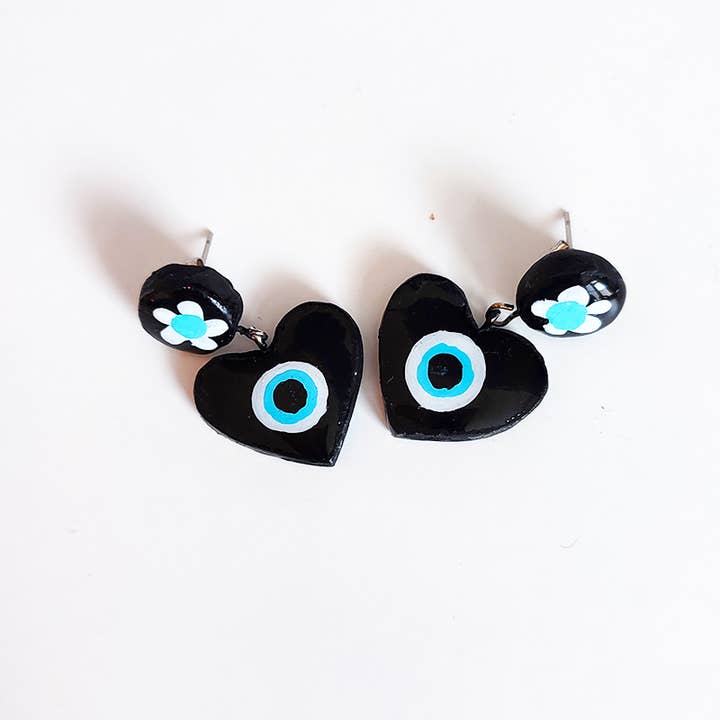 Evil eye earrings black, heart earrings, handmade earrings for wholesale by Chunchitos