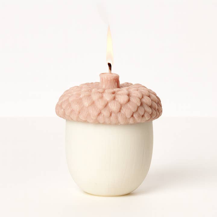 Acorn ā Handmade Christmas Candle- Non-toxic/ Pet Safe WaxĀ
for wholesale by Scent Stories