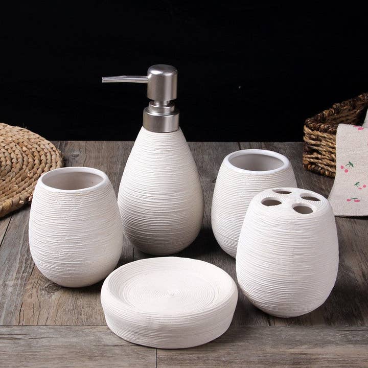 BlakOutlet - Wholesale Bathroom Accessory Set - European Style Ceramic Bathroom Five-piece Set2