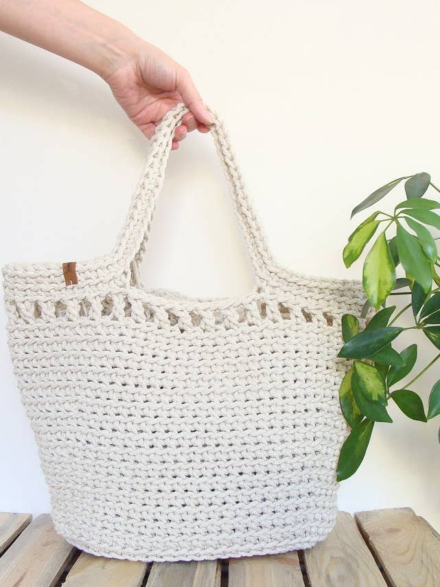 Lace basket bag, beach bag for wholesale by Woolfans