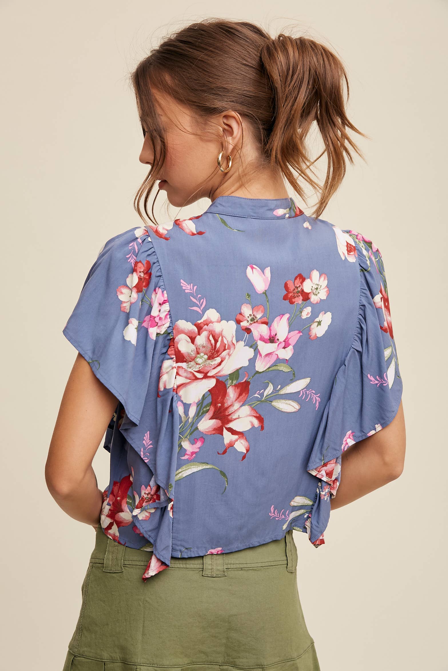 Listicle - Wholesale Blouse - Women's - Floral Flutter Sleeve Blouse18
