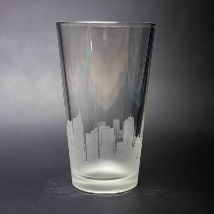 Sydney, Australien Skyline Pint Glass för wholesale av Urban & Etched
