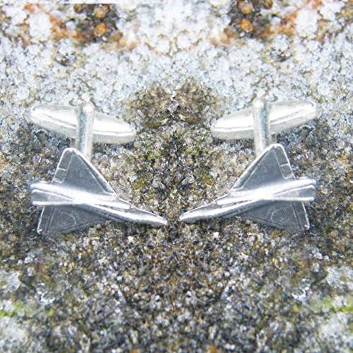 Abotoaduras de estanho de avião de combate lançadas à mão por William Sturt por atacado de William Sturt Fine Pewter