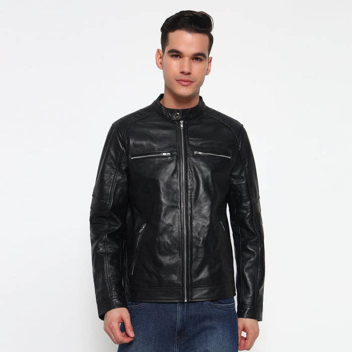 Blouson aviateur en cuir noir fantôme pour la vente par Classy Leather Bags
