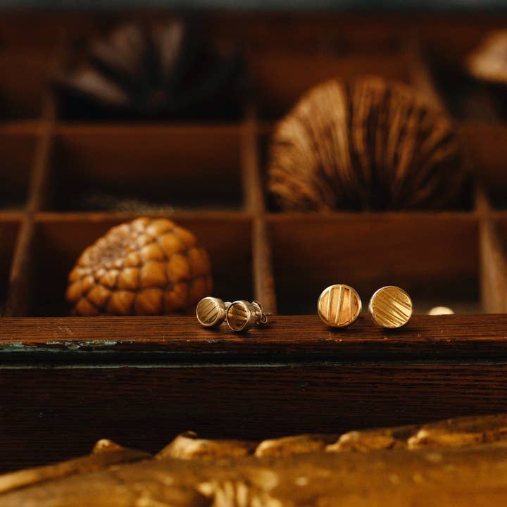 Mozzafiato Stud Earrings - Brass for wholesale by Martini Metal Craft