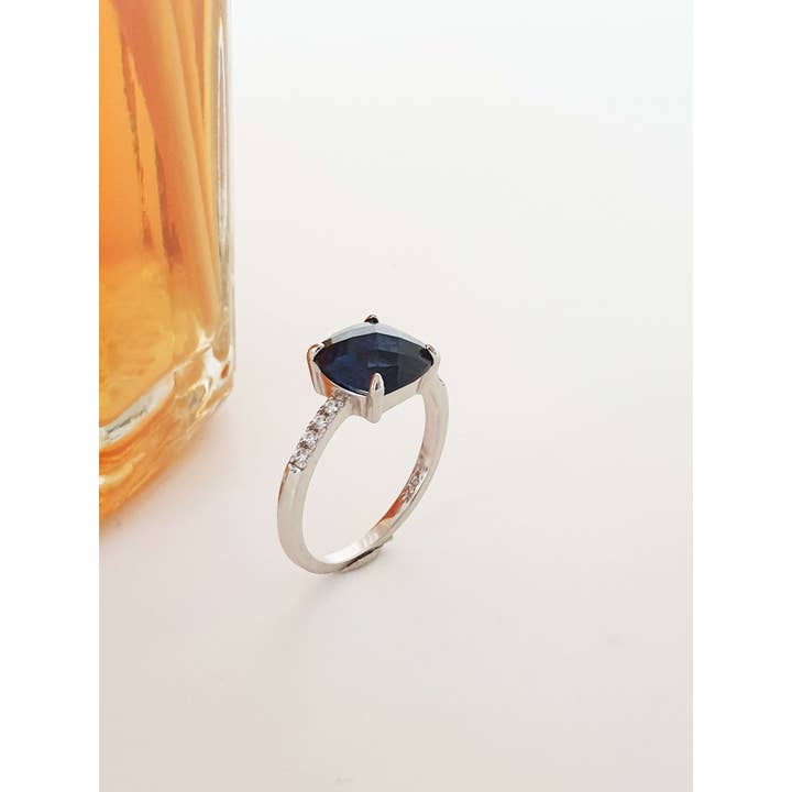 SIUKA – Engroshandel Solitairering – Rhodium-belagt 925/1000 sølvring med zirkoner