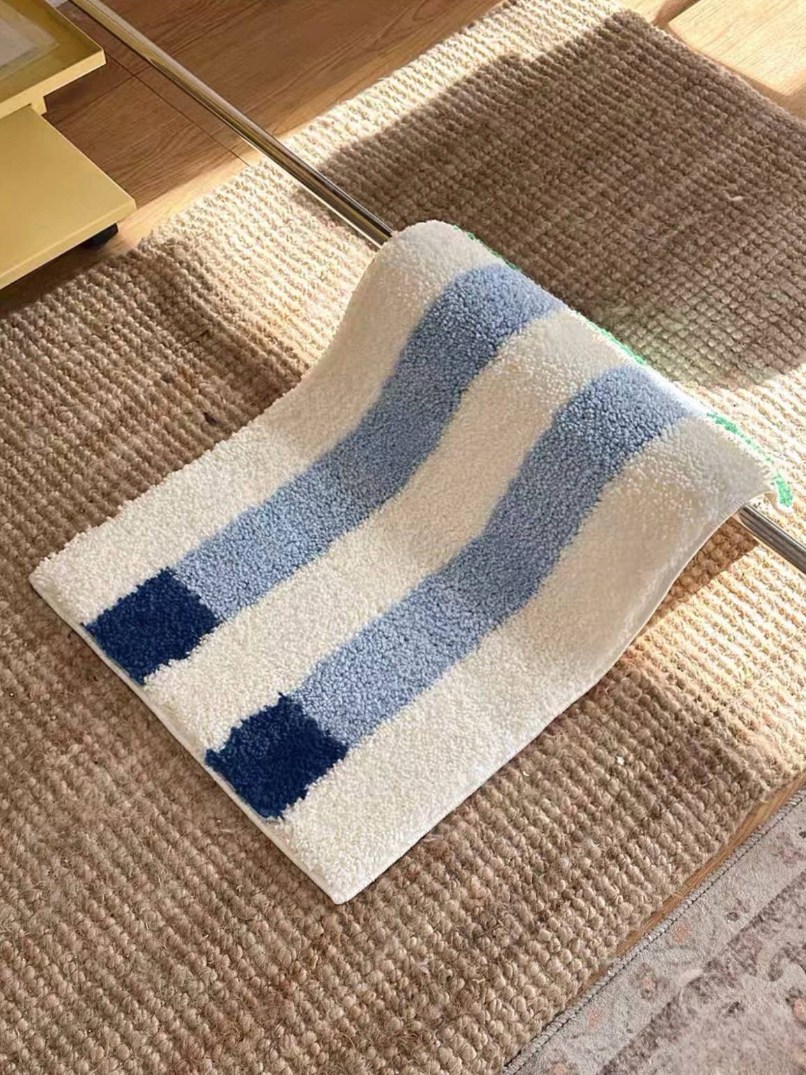 INSPECIAL HOME - Wholesale Bath Mat - Ultra Soft Whimsical Dopamine Stripe Bath Rug, Absorbent Mat1