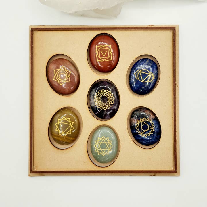 Meraki Gemstones - Wholesale Spiritual Stone/Crystal - Chakra Crystal Set-Palmstone Shape-Yoga/Meditation Box-Wood