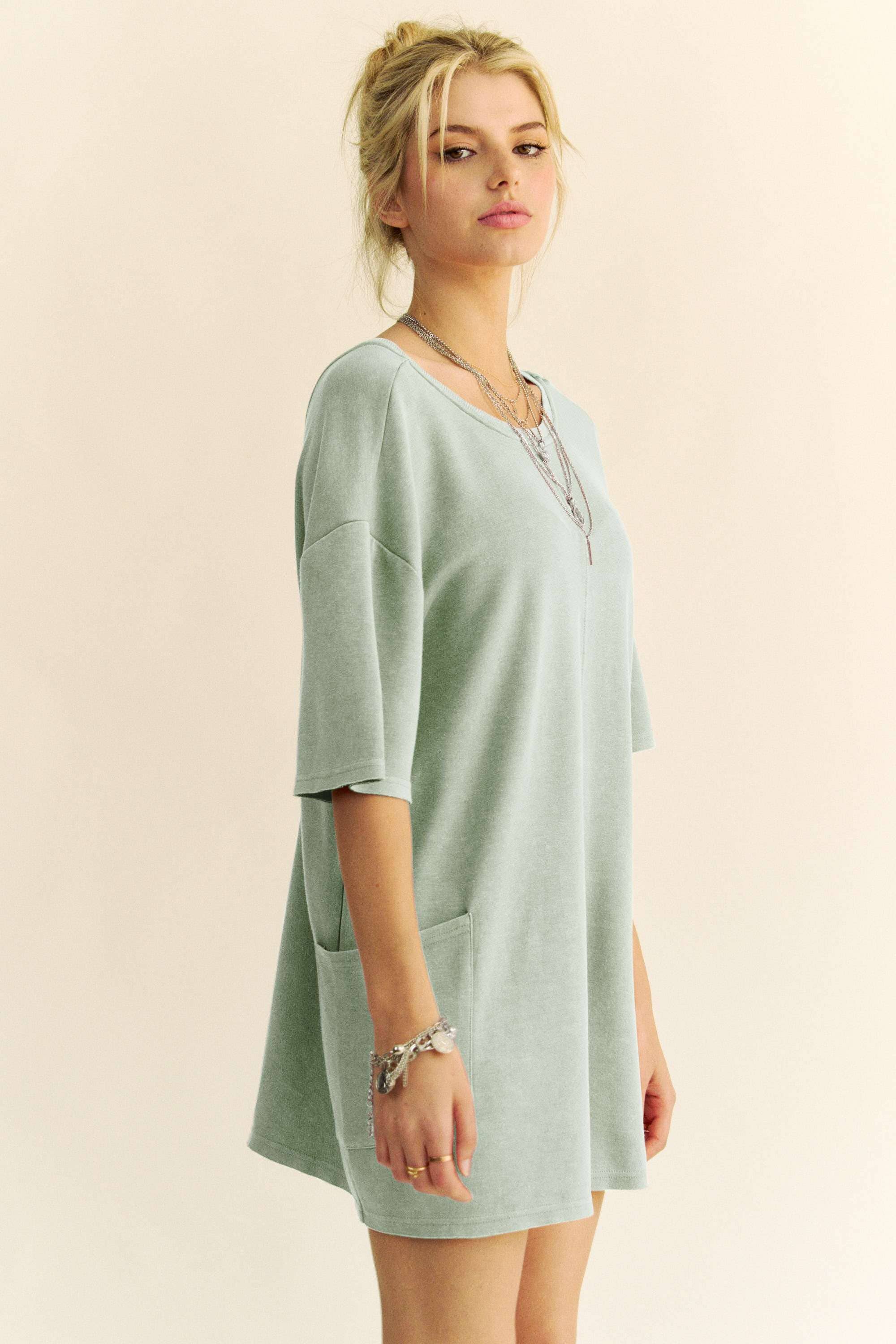 Davi & Dani – wholesale Romper – Women's – SOLID MINERAL-WASHED BACK PATCHED POCKET ROMPER4