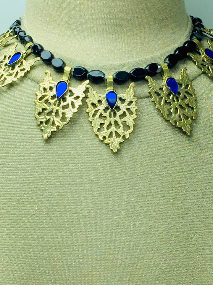 Stone Beaded Motif Necklace With Vintage Earring and Ring for wholesale by vintarust