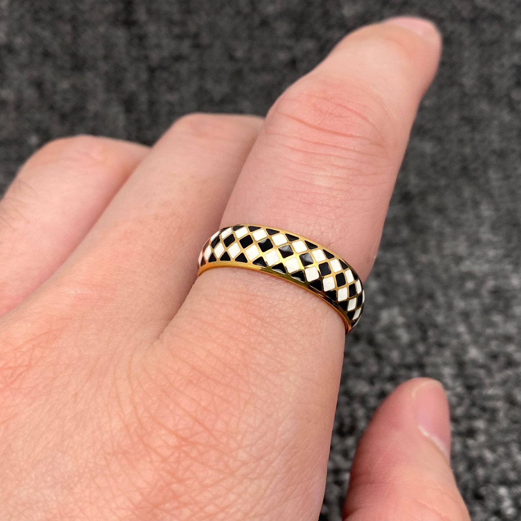 Mio Queena - Wholesale Cocktail/Statement Ring - Enamel Black and White Grid 18K Gold Plated SS Ring - FGS2