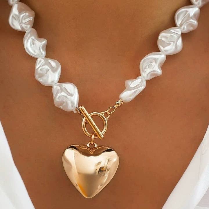 GOLD PEARL BEADED HEART CHARM TOGGLE NECKLACE | 40NK9466 for wholesale on Faire1