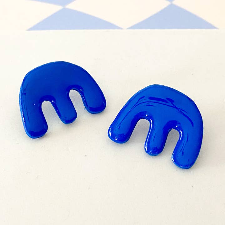 Pendientes de botón abstractos de arcilla polimérica azul para venta al por mayor de Night Moves Atelier