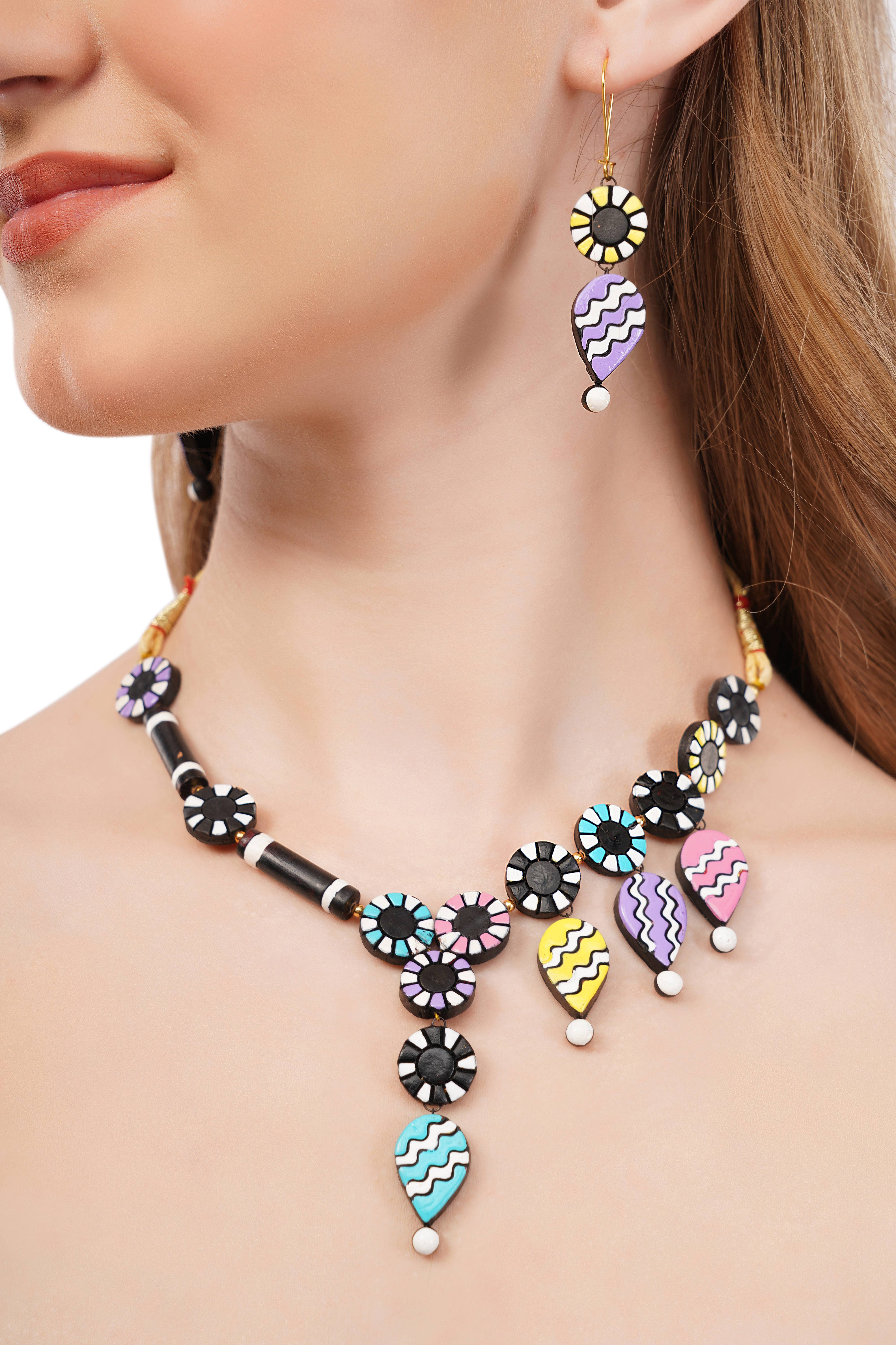 Cordelia Kraft - Wholesale Jewelry Set - Drops & Flowers Jewelry Set | Clay Jewelry | Black Clay Set0