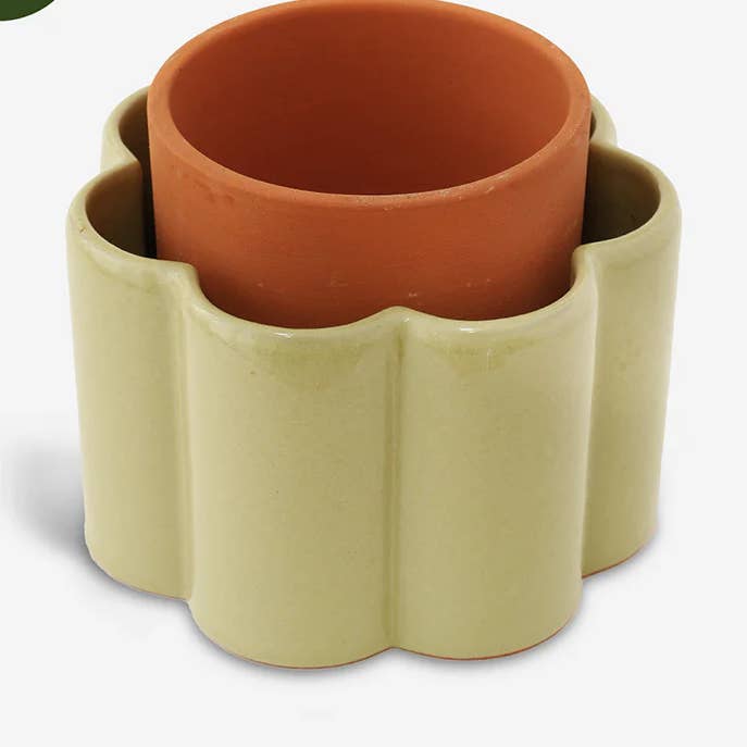 Self-watering pot Paulita (S) - Sage green for wholesale by Pepin