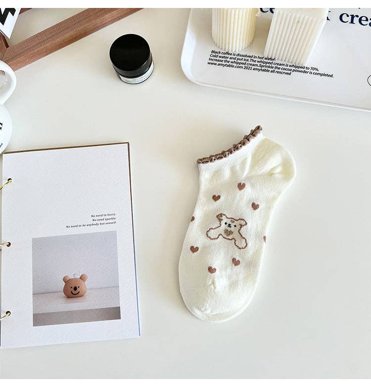 Funkyrel® Atzbranding Limited - Wholesale Socks - Women's - Rufia - Cute and Sweet Brown Bear Ankle Socks3